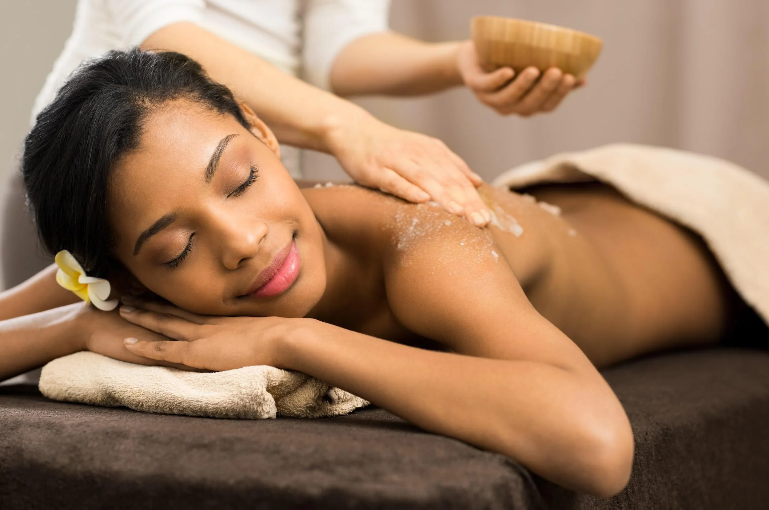 Full Body Scrub - Image 1