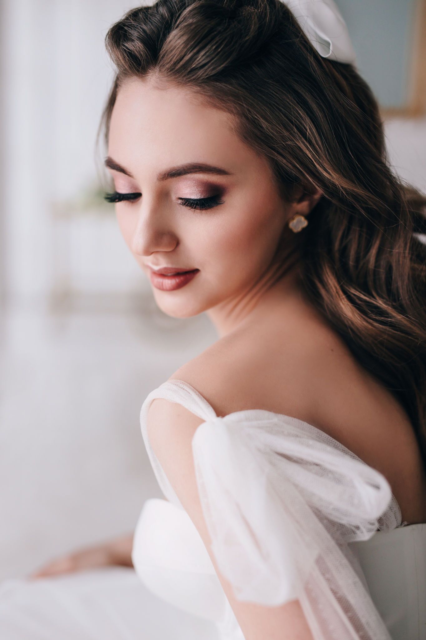 Full Make Up With Lashes - Image 1
